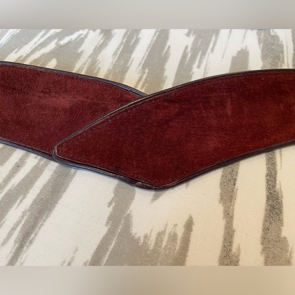 Anne Kline 80s Suede back buckle belt - Picture 1 of 4